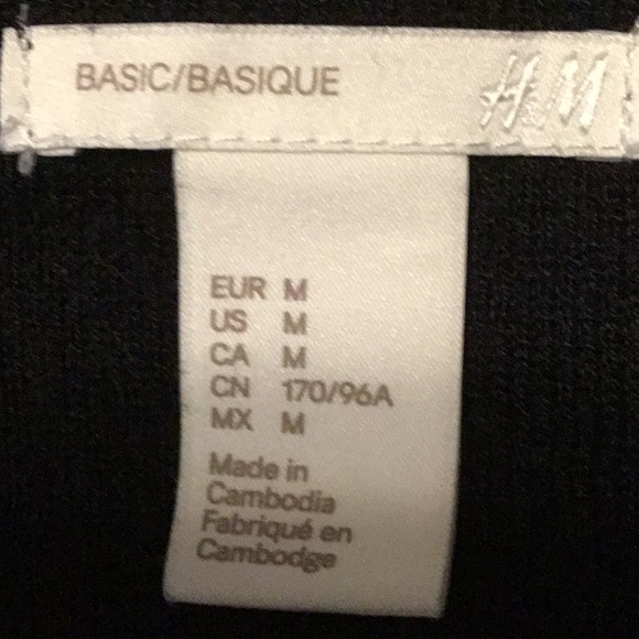 H&M Black and White Fine Knit Sweater Size M - Picture 6 of 7